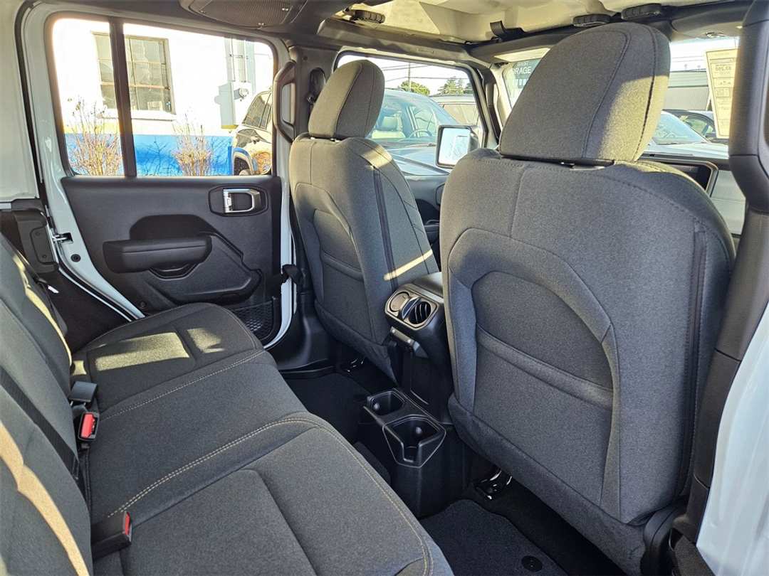 2026 Jeep Wrangler Sport - Image 34