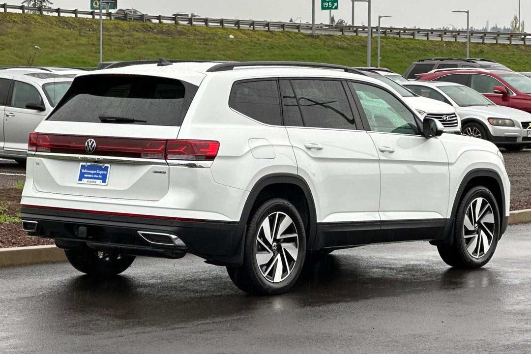 2026 Volkswagen Atlas 2.0T SE w/Technology - Image 3