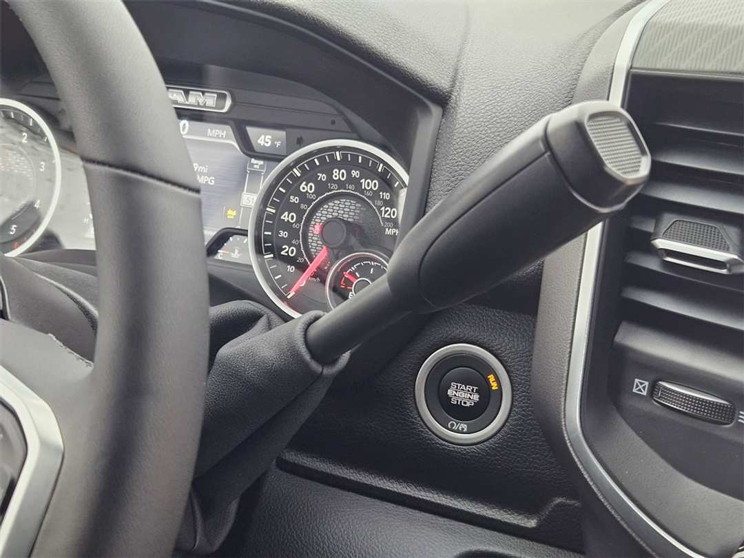 2026 Ram 2500 Big Horn - Image 18