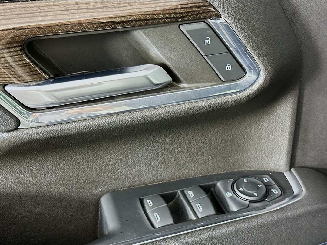 2023 Chevrolet Silverado 1500 LT - Image 19
