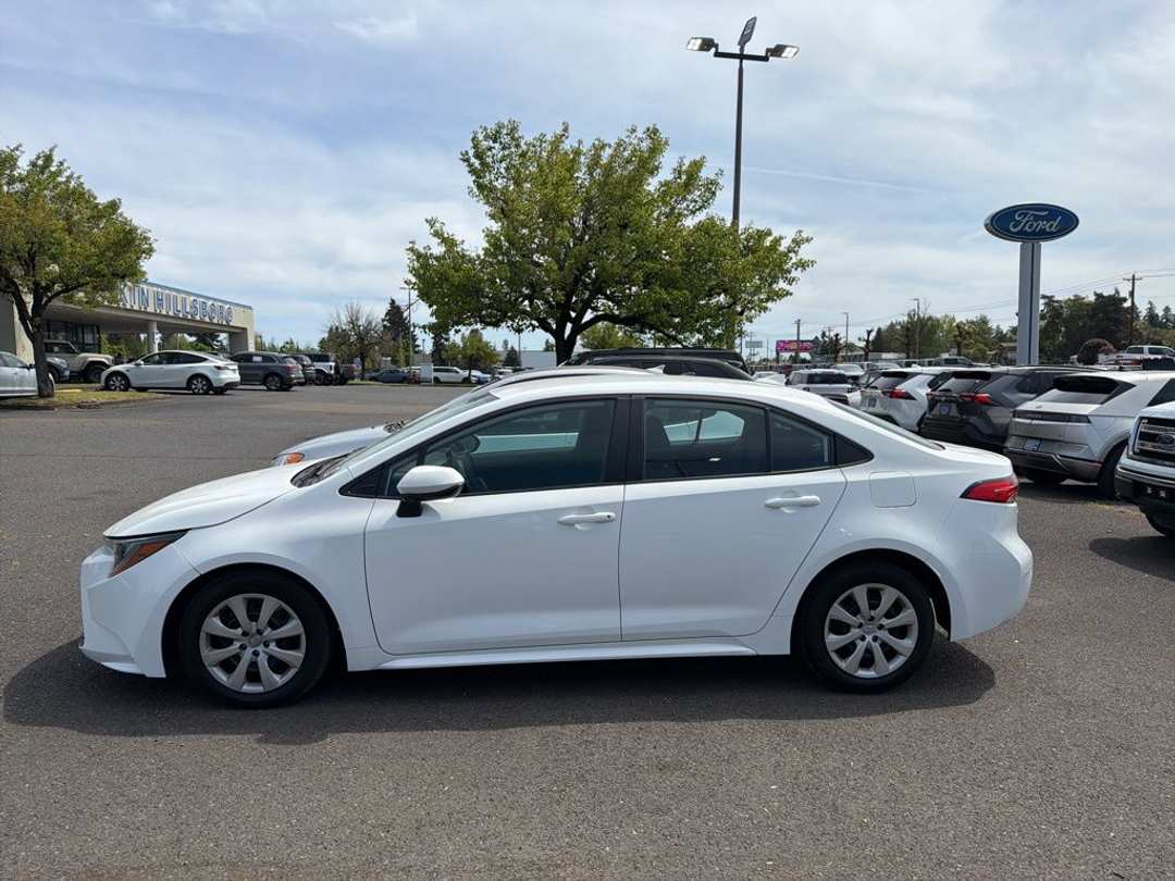 2024 Toyota Corolla LE - Image 2