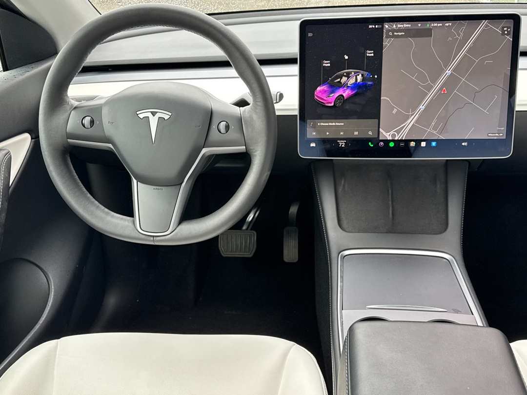 2021 Tesla Model Y Long Range - Image 12