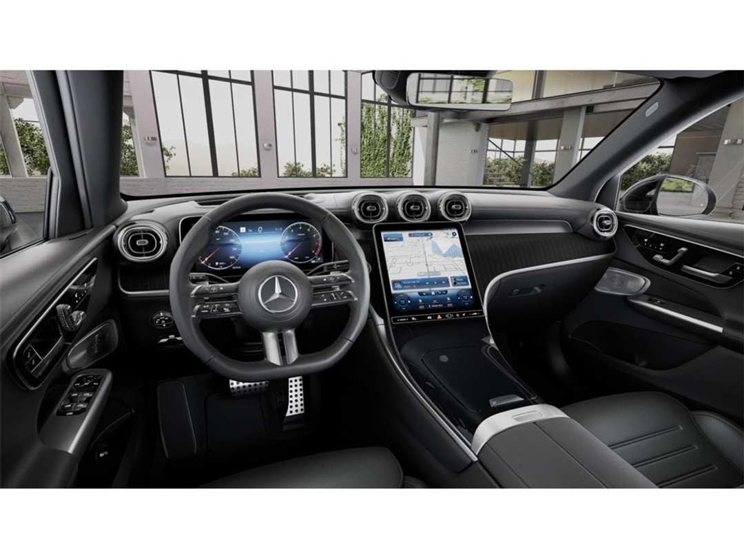 2025 Mercedes-Benz GLC 300 - Image 3