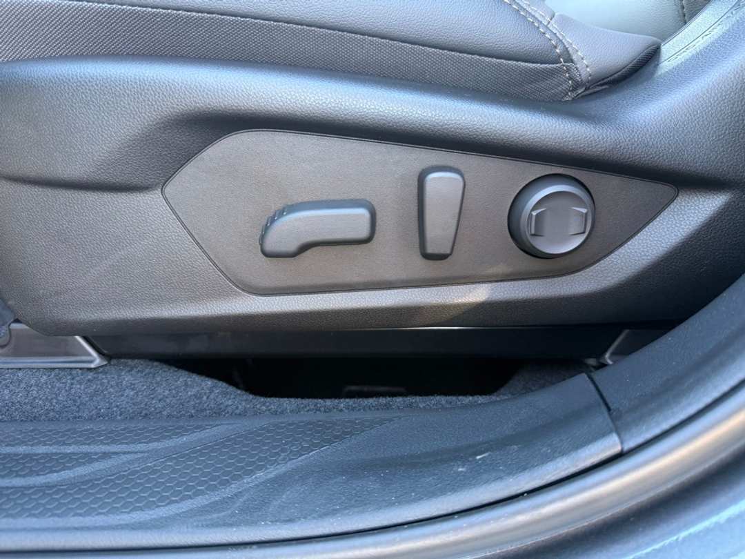 2026 Subaru Outback Limited - Image 16