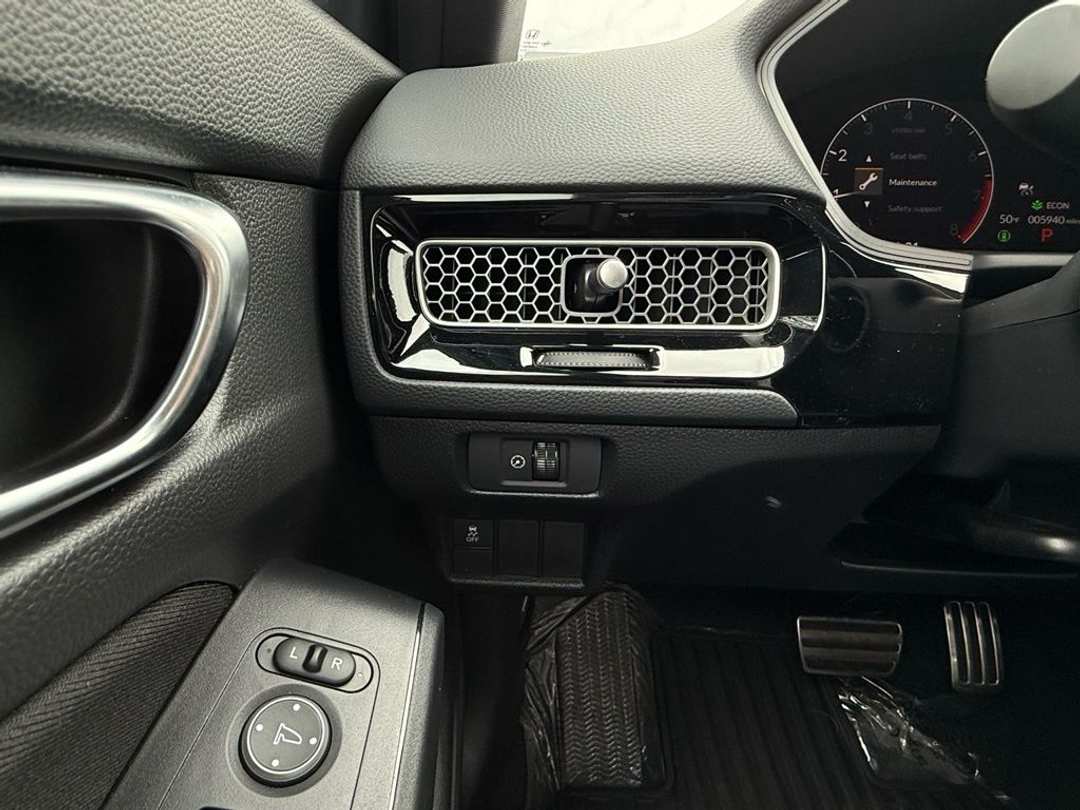 2025 Honda Civic Sport - Image 23