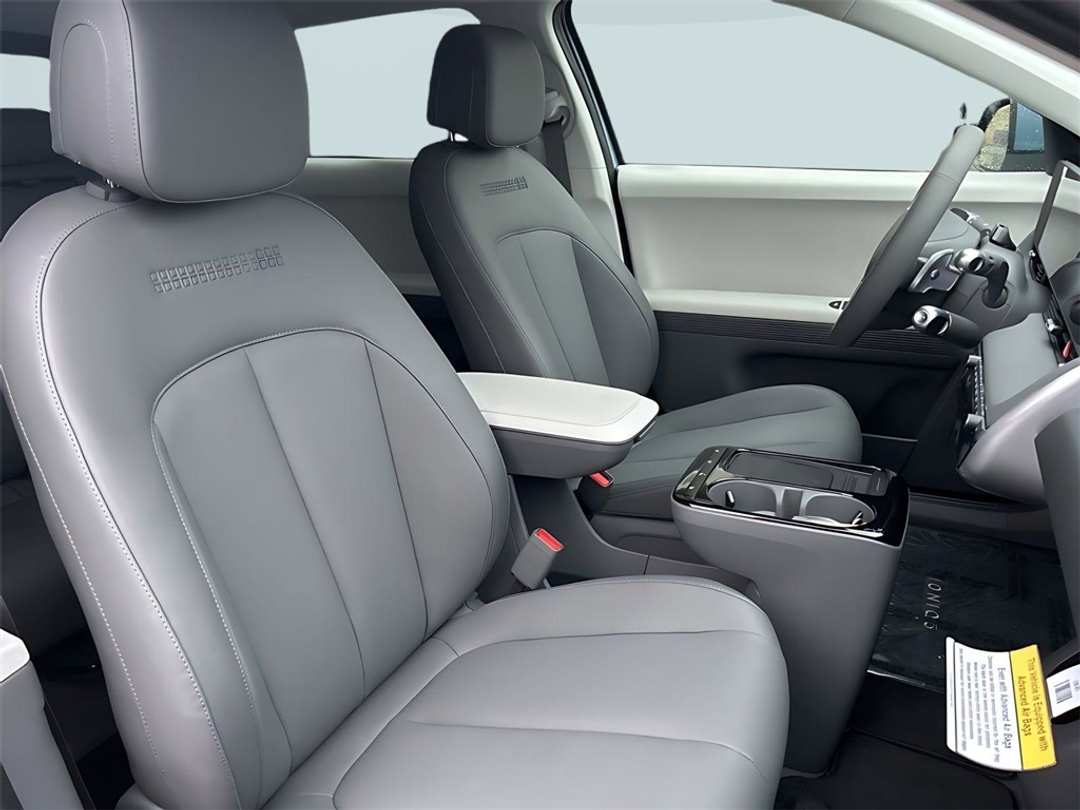 2026 Hyundai Ioniq 5 SEL - Image 11