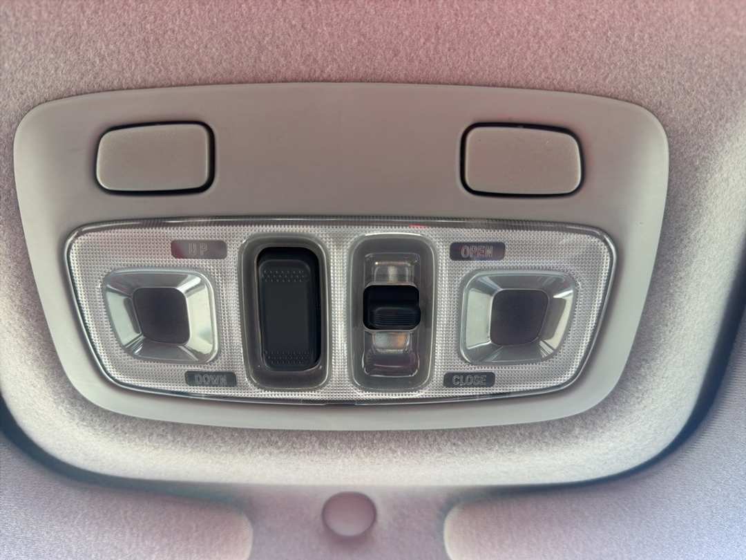 2003 Subaru Legacy L - Image 36