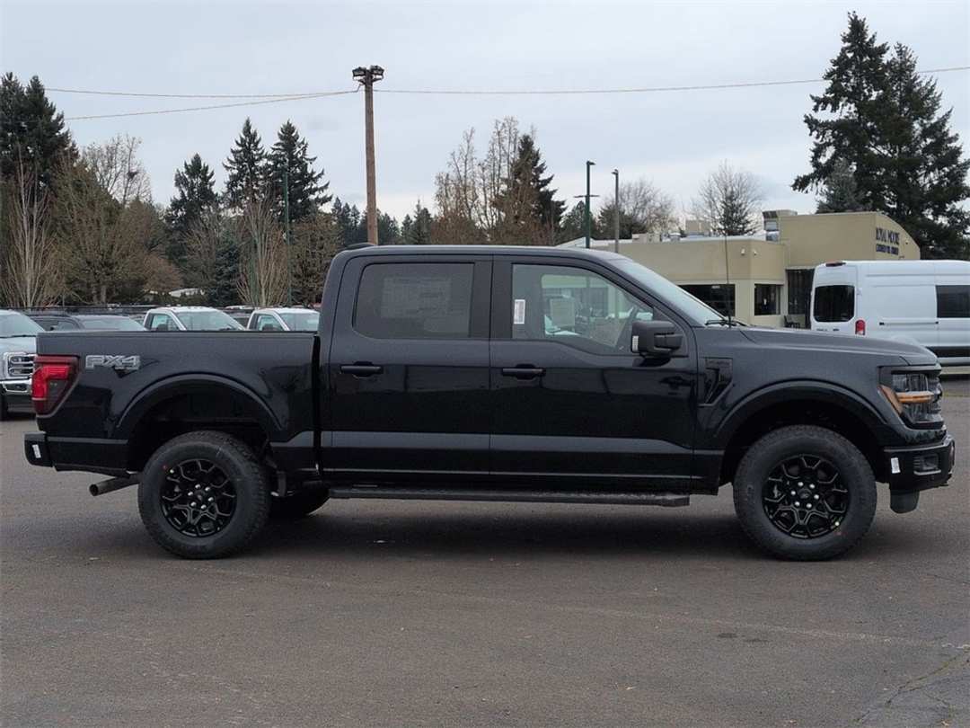 2026 Ford F-150 XLT - Image 6