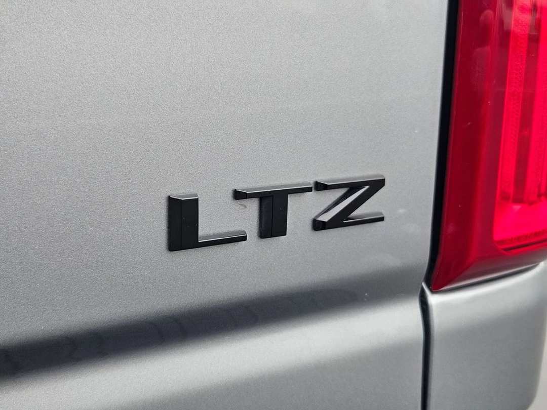 2024 Chevrolet Silverado 3500Hd LTZ - Image 35