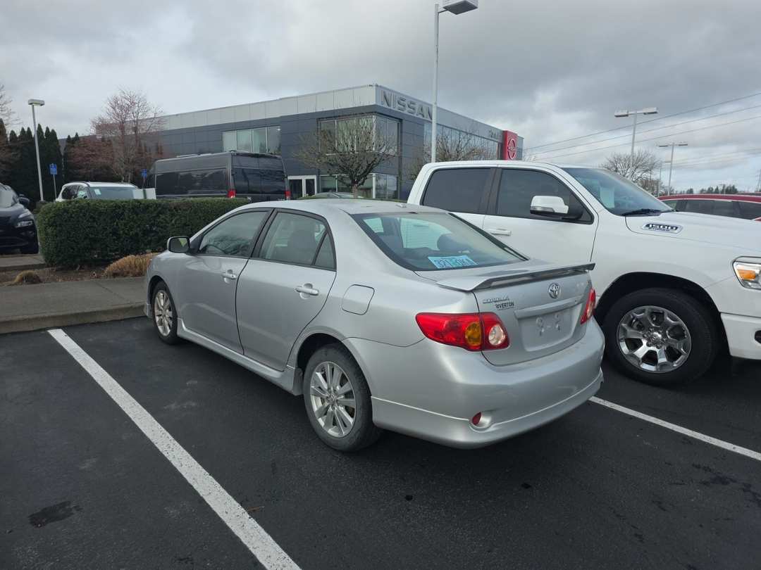 2010 Toyota Corolla - Image 3