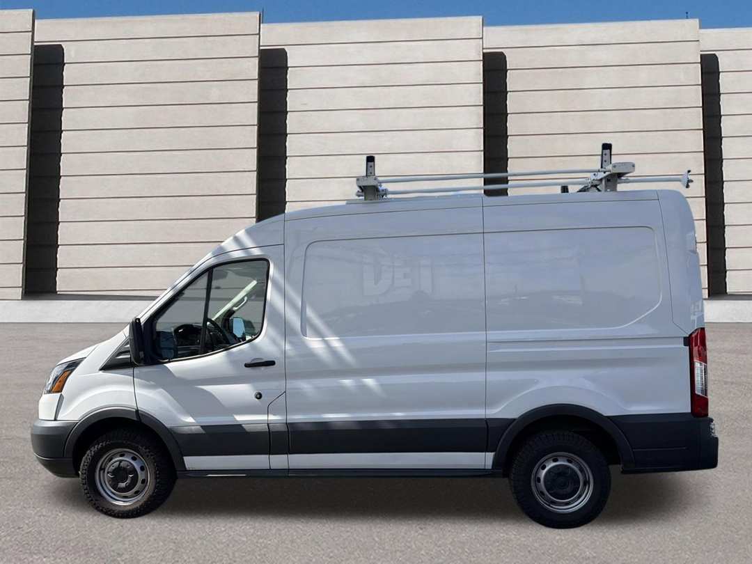 2016 Ford Transit Cargo - Image 2