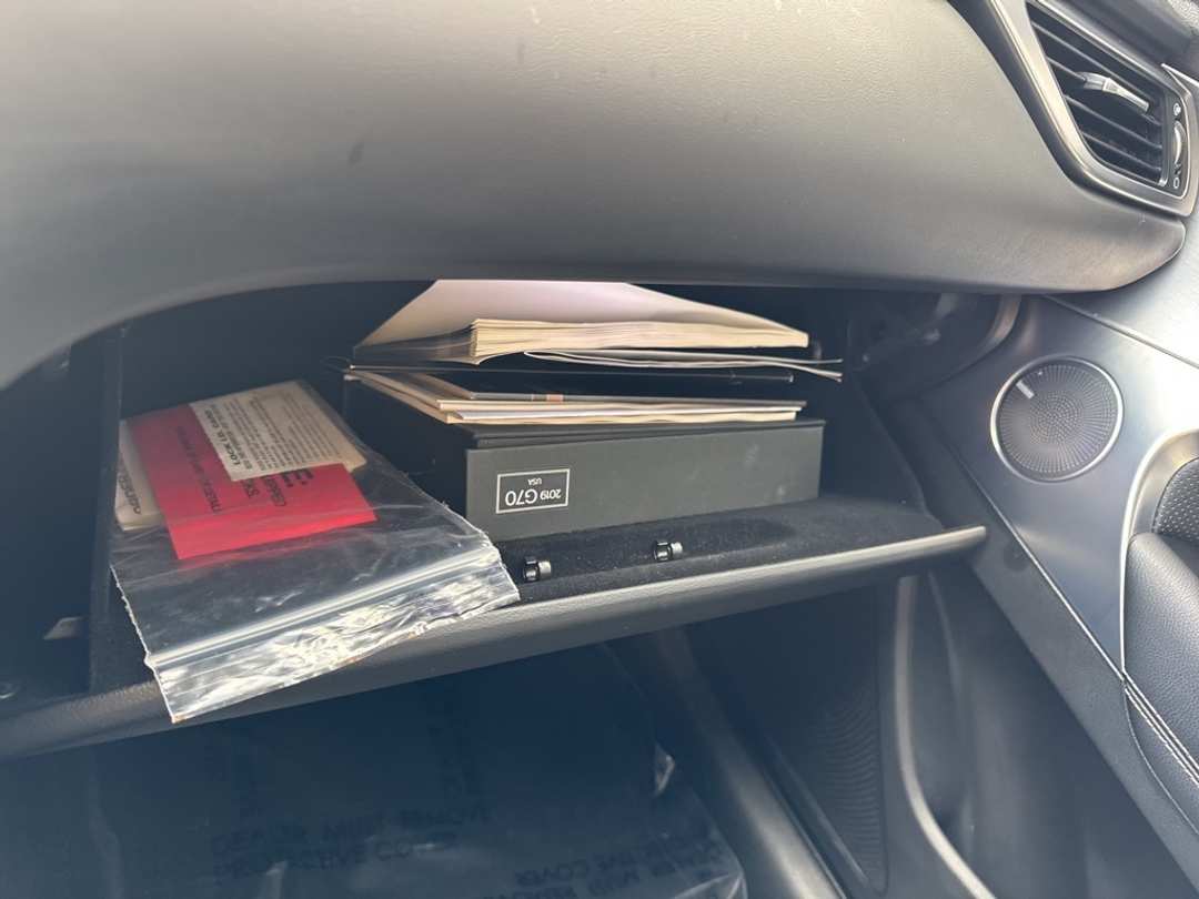 2019 Genesis G70 2.0T Advanced - Image 30