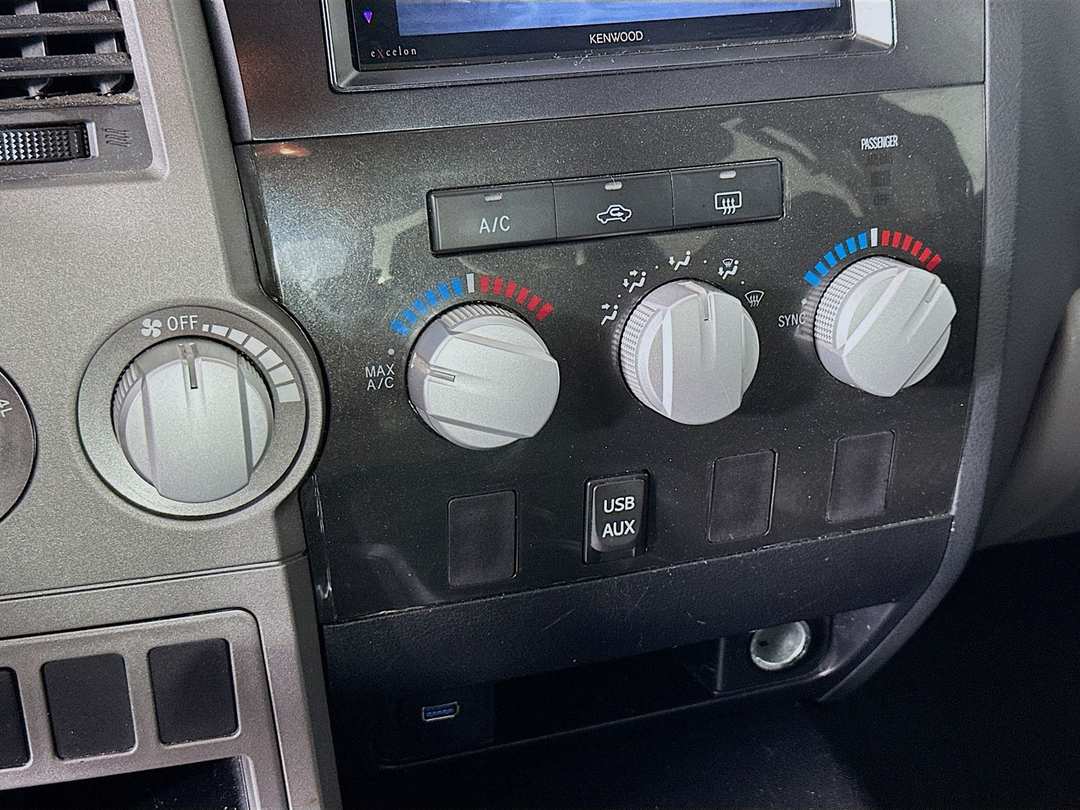 2012 Toyota Tundra Grade - Image 16