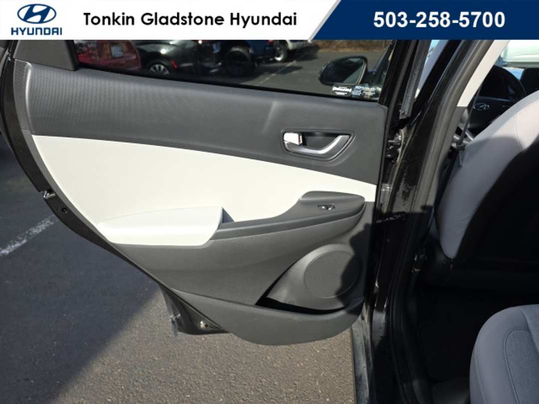 2023 Hyundai Kona SE - Image 24