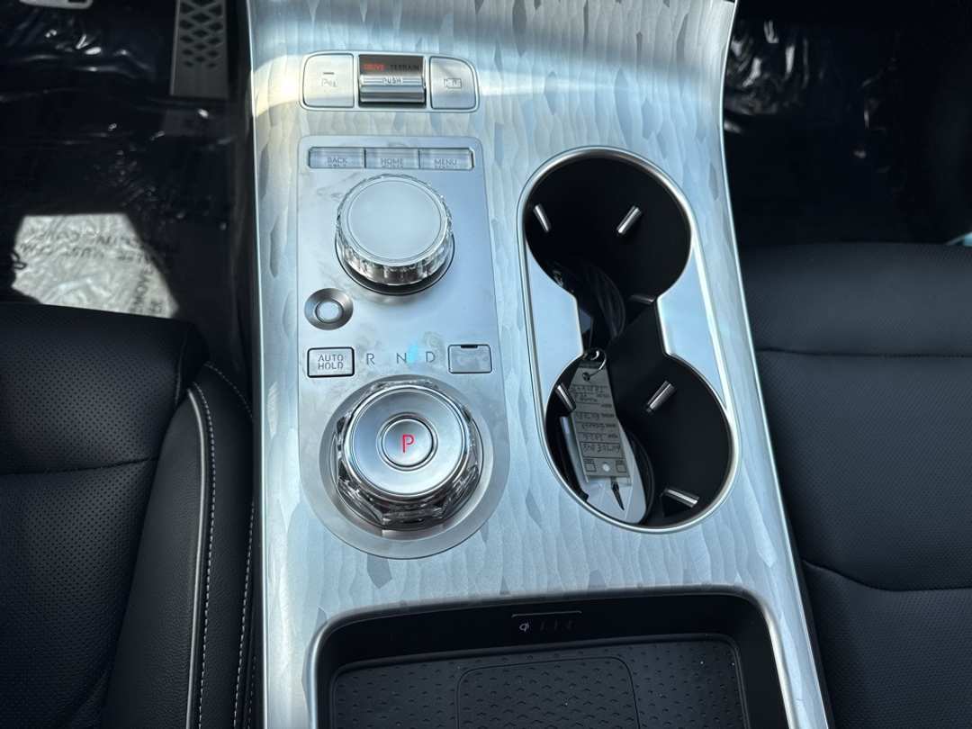 2026 Genesis Electrified Gv70 - Image 28