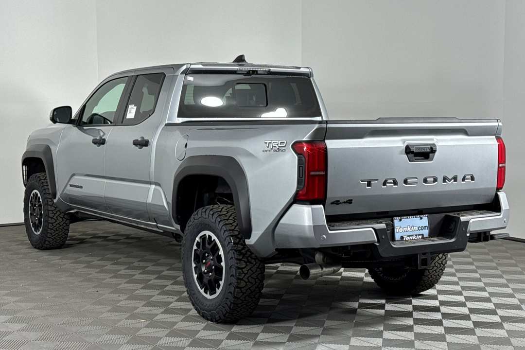 Toyota Tacoma - Image 5