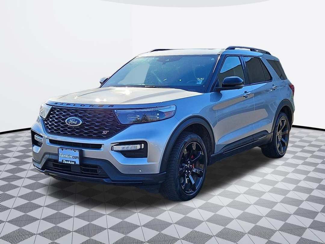 2022 Ford Explorer ST - Image 2