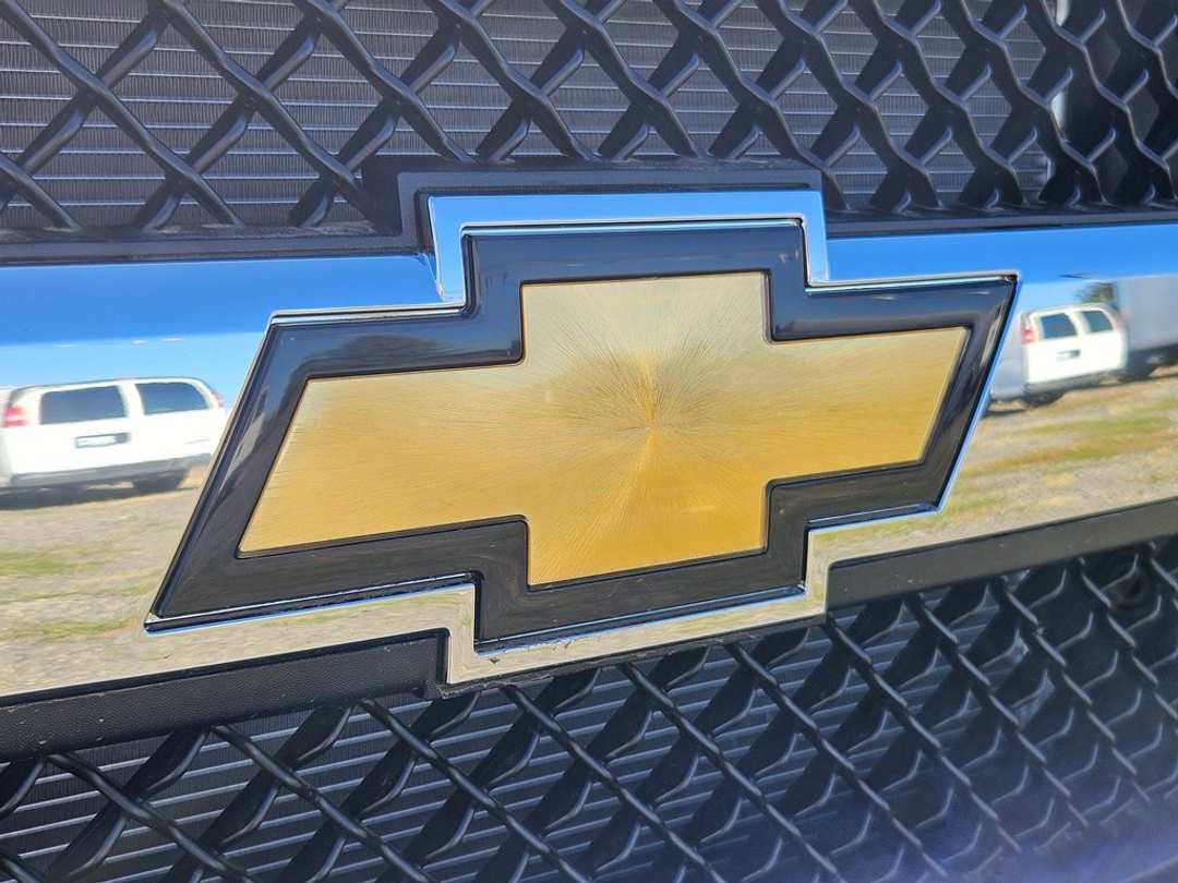 2025 Chevrolet Express 2500 Work - Image 31