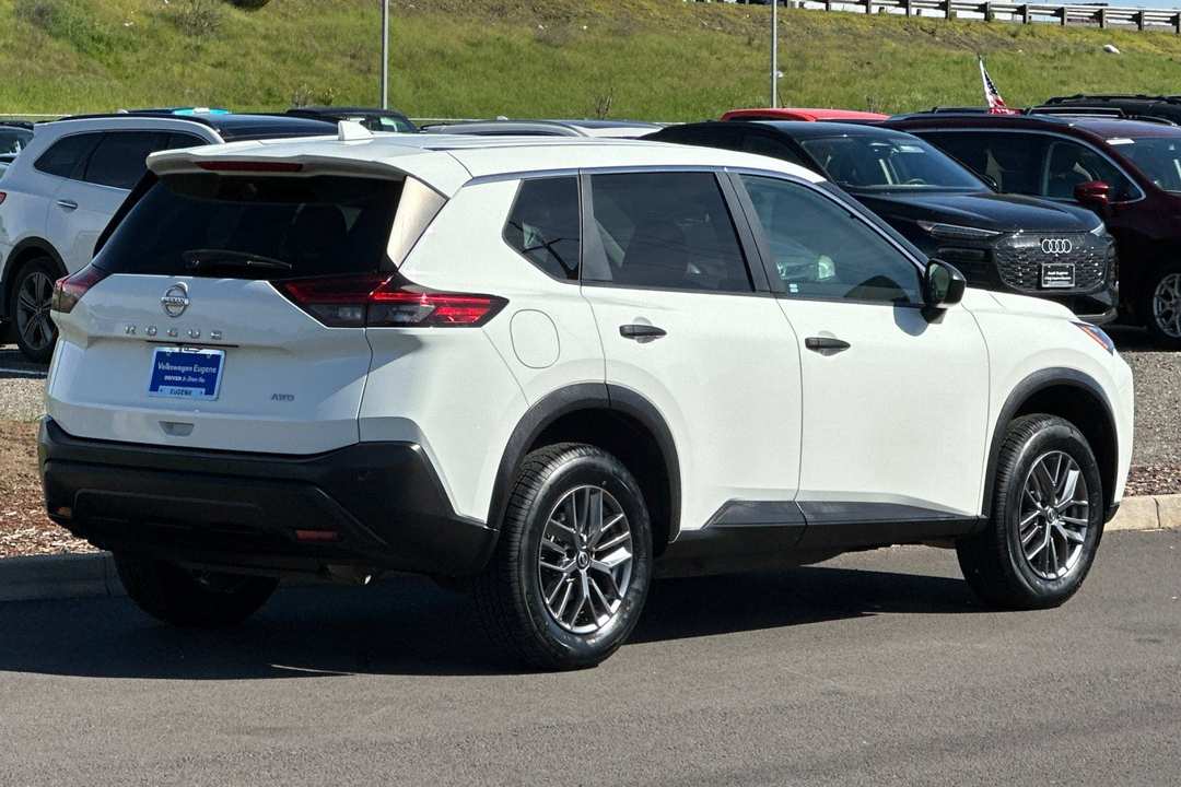 2021 Nissan Rogue S - Image 3