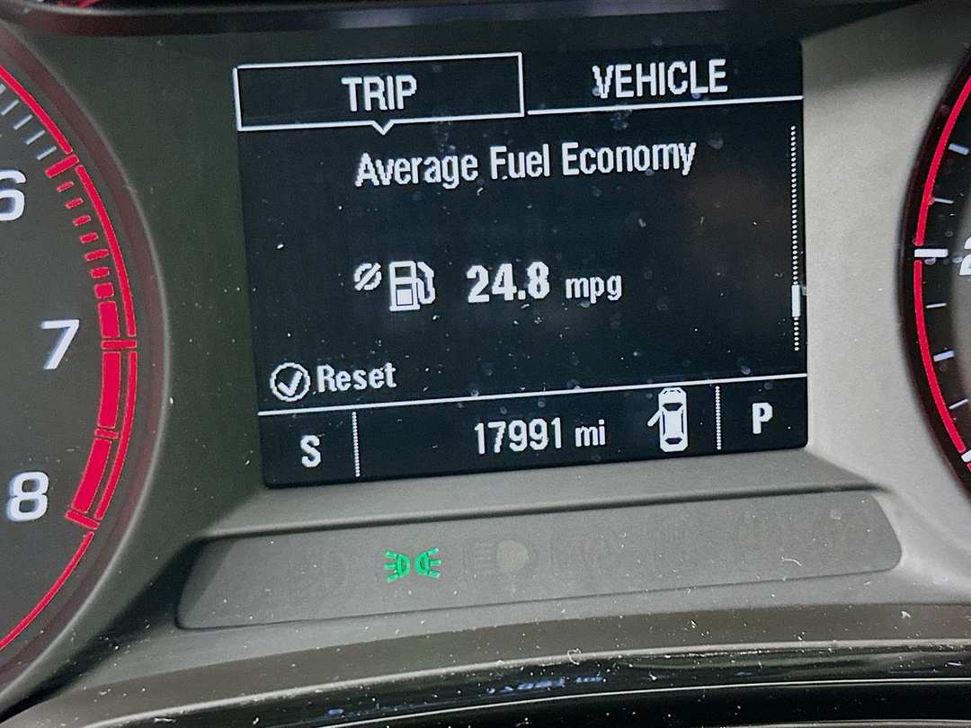 2025 Chevrolet Trax 1RS - Image 13