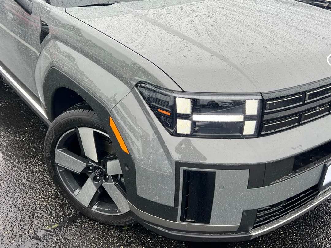 2026 Hyundai Santa Fe Limited - Image 2