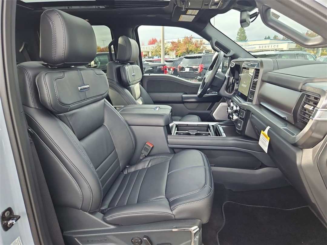 2026 Ford F-250Sd Platinum - Image 32