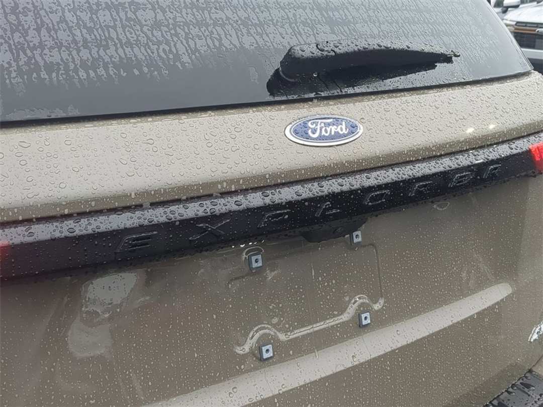 2026 Ford Explorer STLine - Image 27