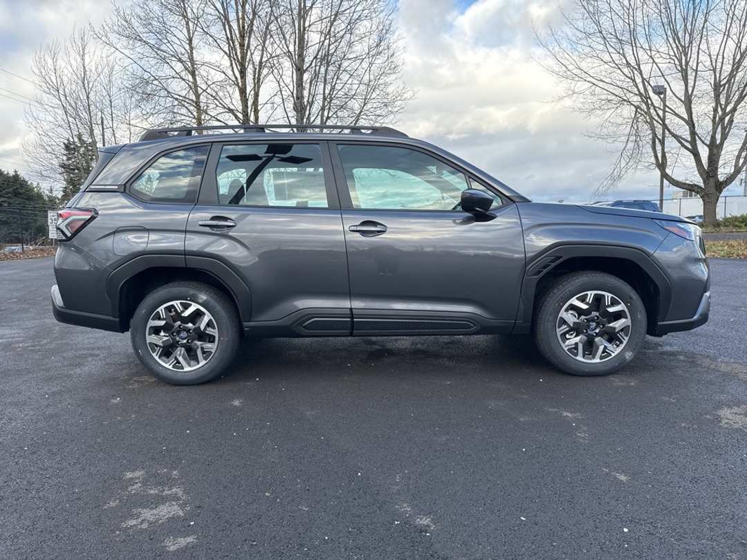 2026 Subaru Forester Base - Image 8