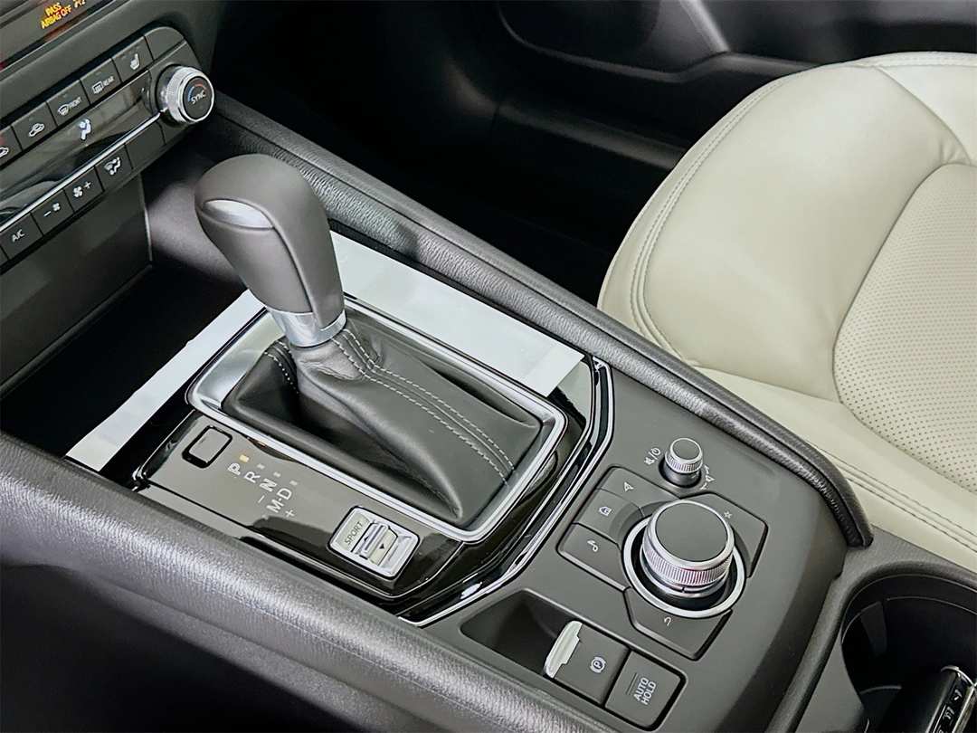 2025 MAZDA CX-5 2.5 S Preferred Package - Image 17