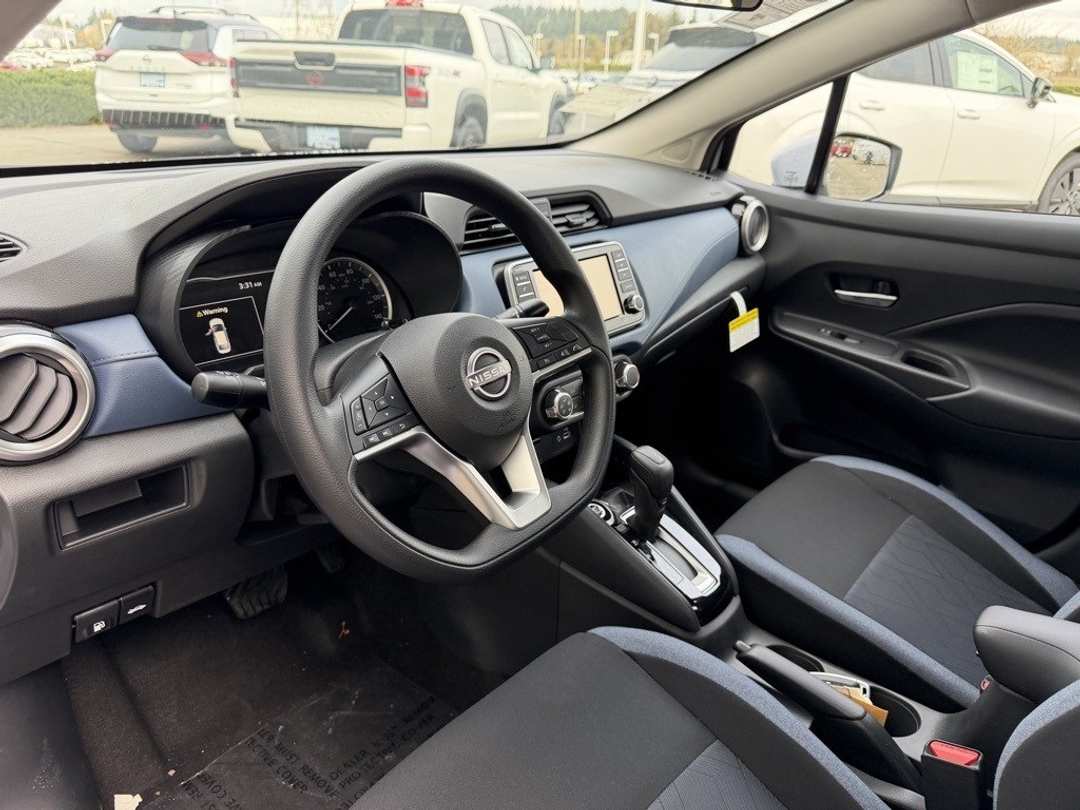 2025 Nissan Versa 1.6 SV - Image 21