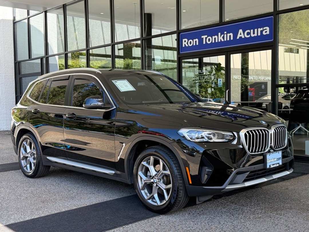 2022 BMW X3 xDrive30i - Image 2