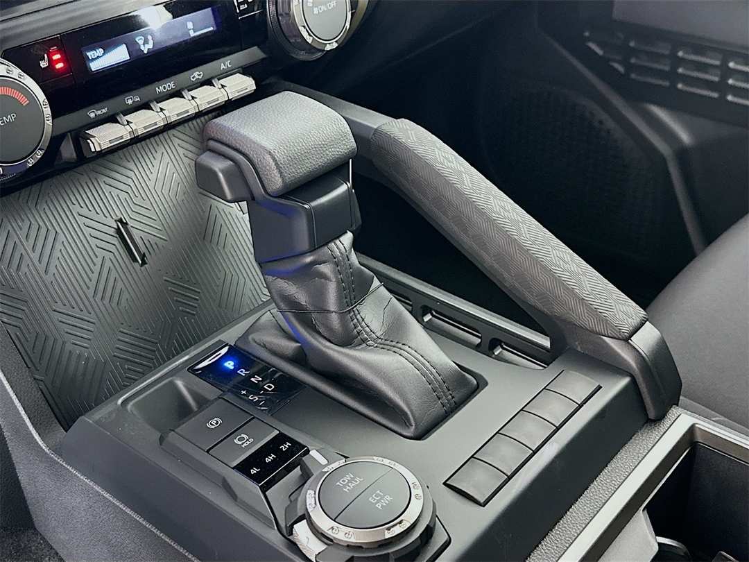 2025 Toyota Tacoma SR5 - Image 16