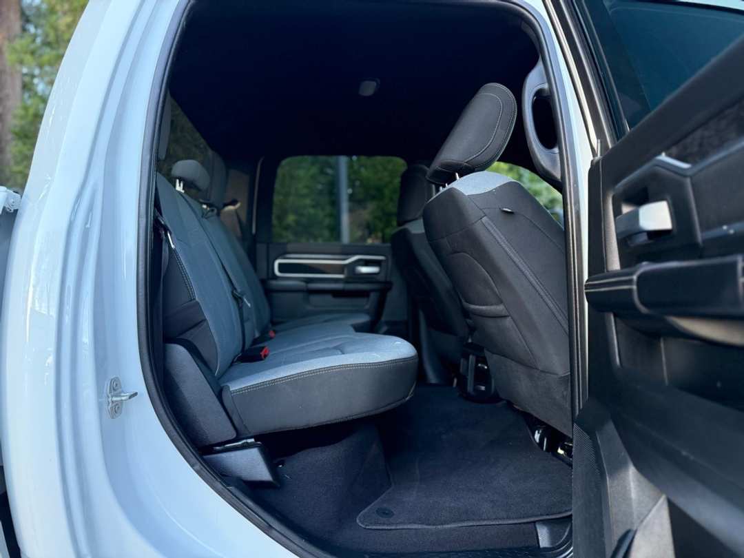 2024 Ram 2500 Big Horn - Image 23