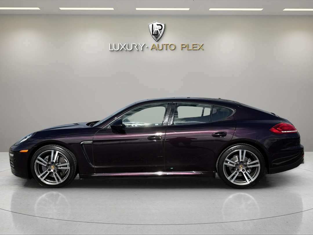 2015 Porsche Panamera 4 4 LOW MILES ONLY 56,000 MILES - Image 2