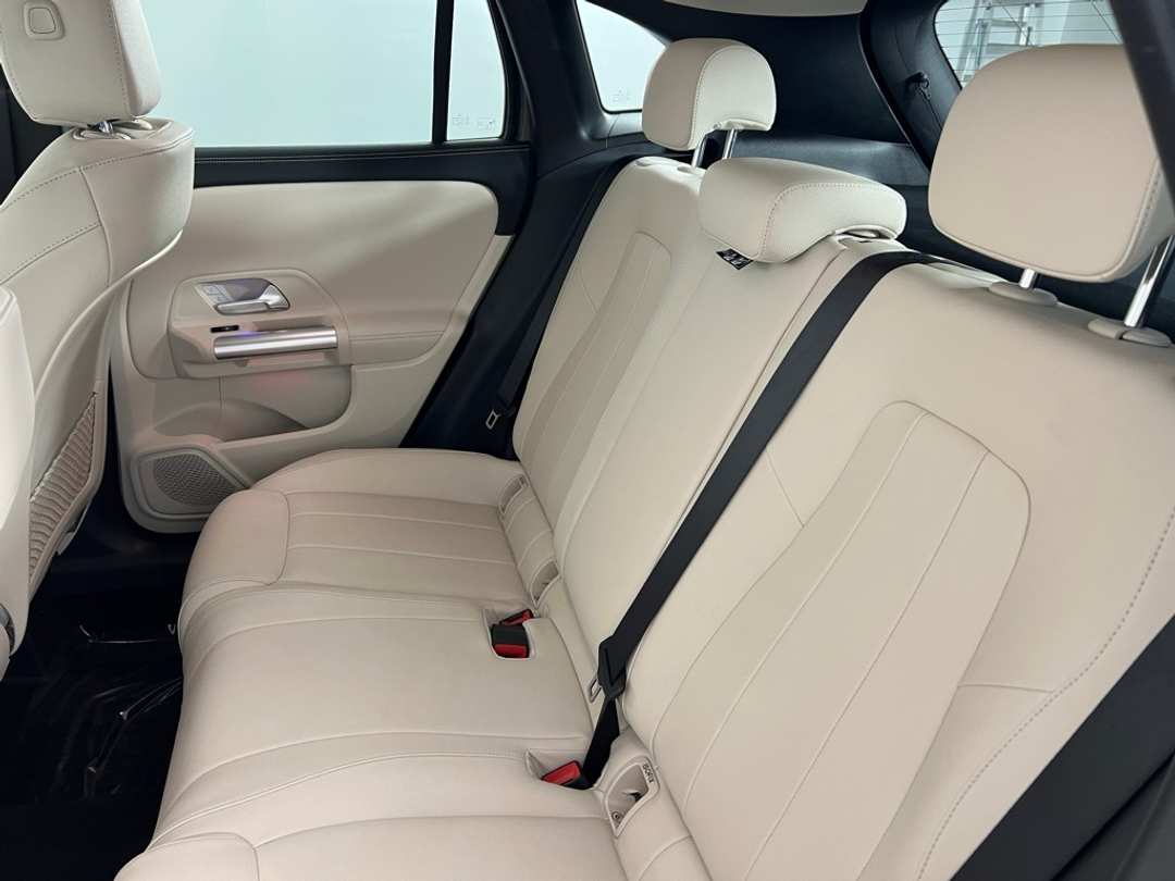 2023 Mercedes-Benz GLA GLA 250 - Image 27