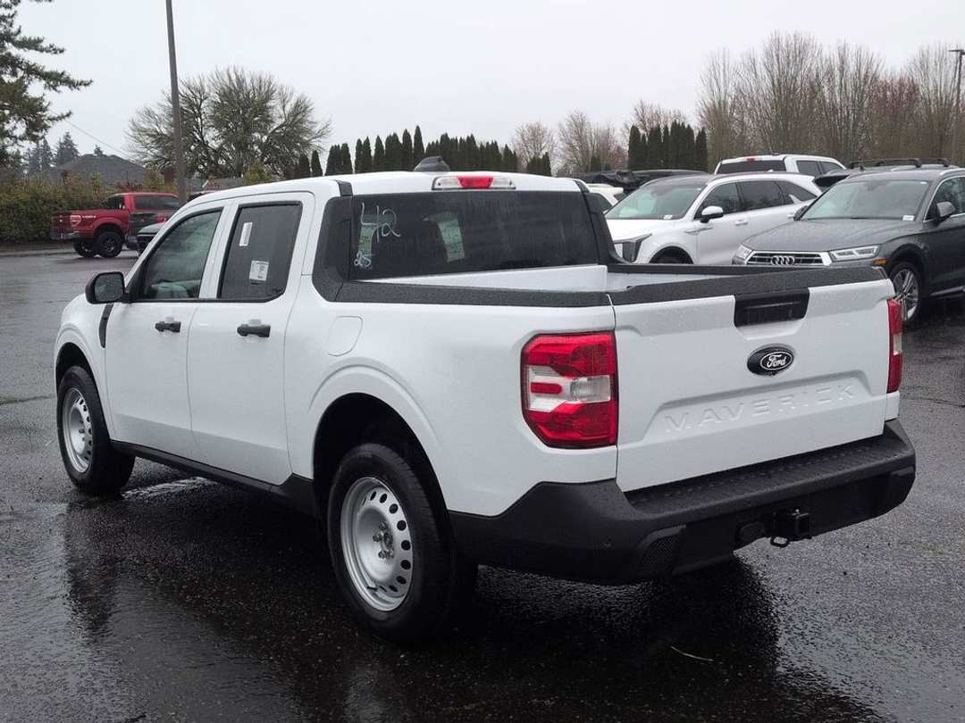 2026 Ford Maverick XL - Image 3