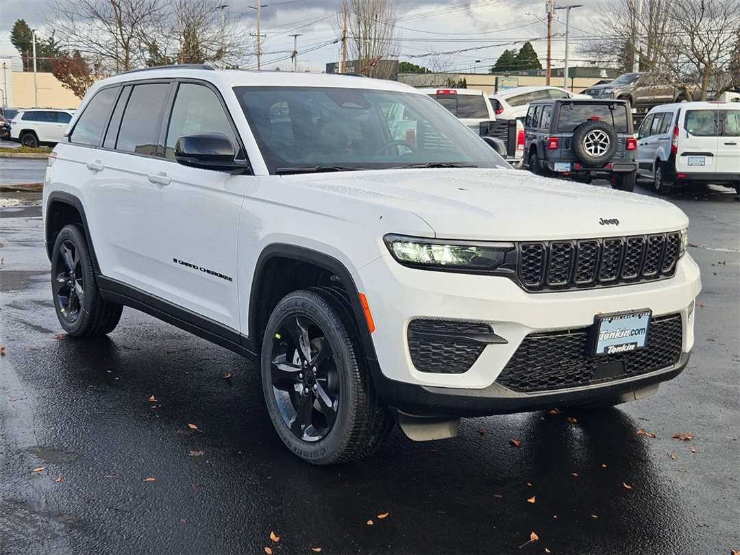 2025 Jeep Grand Cherokee Altitude X - Image 8
