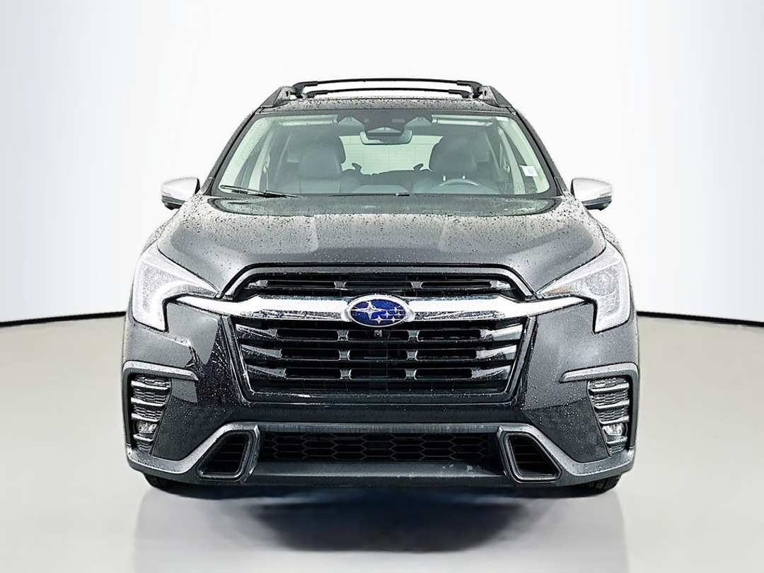 2023 Subaru Ascent Limited - Image 3