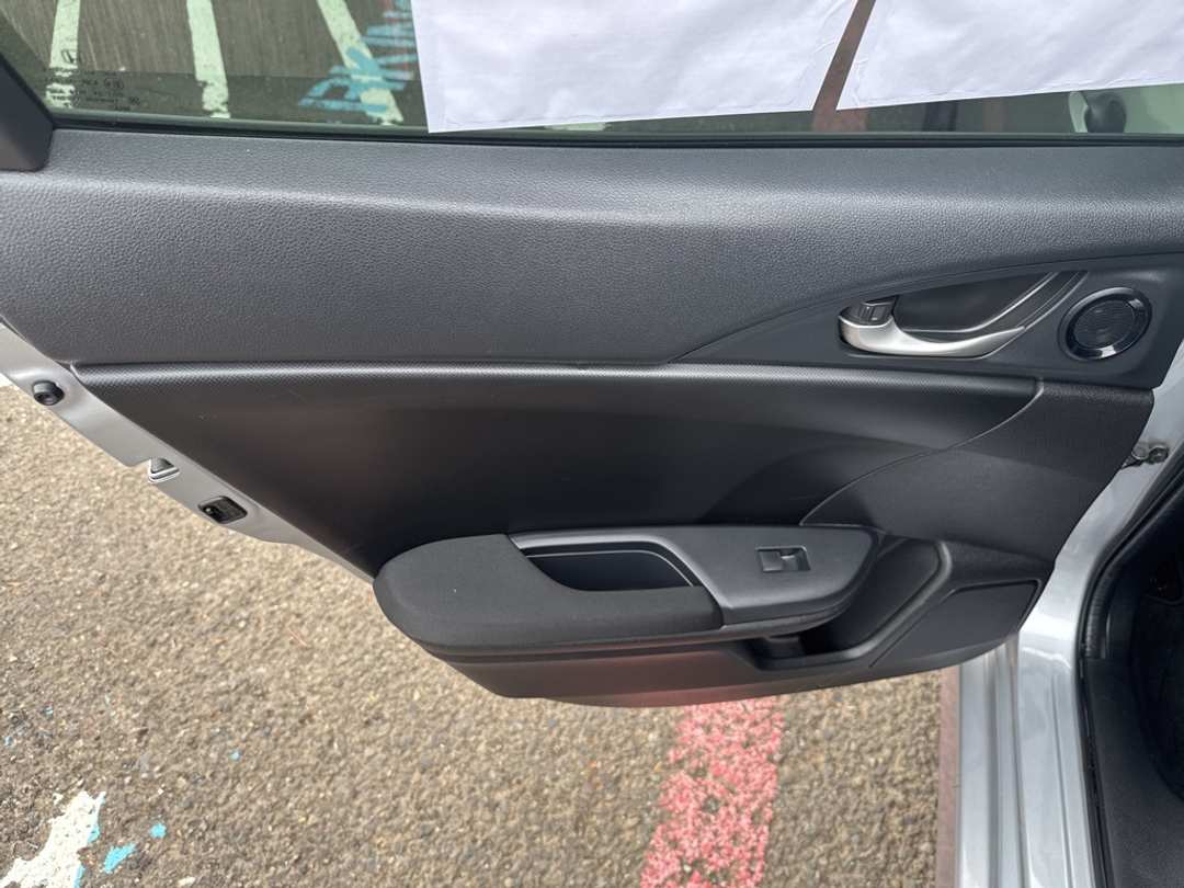 2017 Honda Civic EX - Image 22