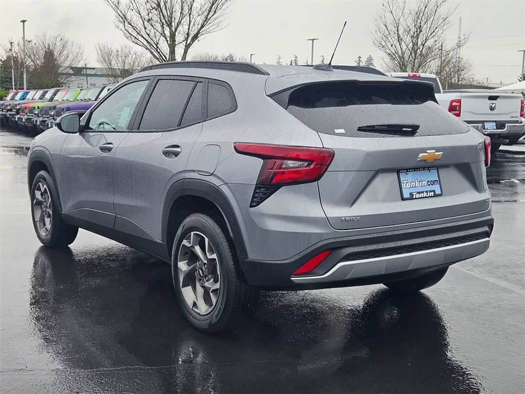 2026 Chevrolet Trax LT - Image 4