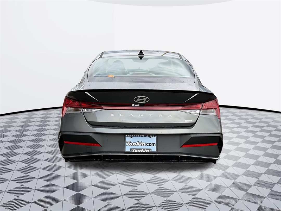 2026 Hyundai Elantra SEL Sport - Image 6