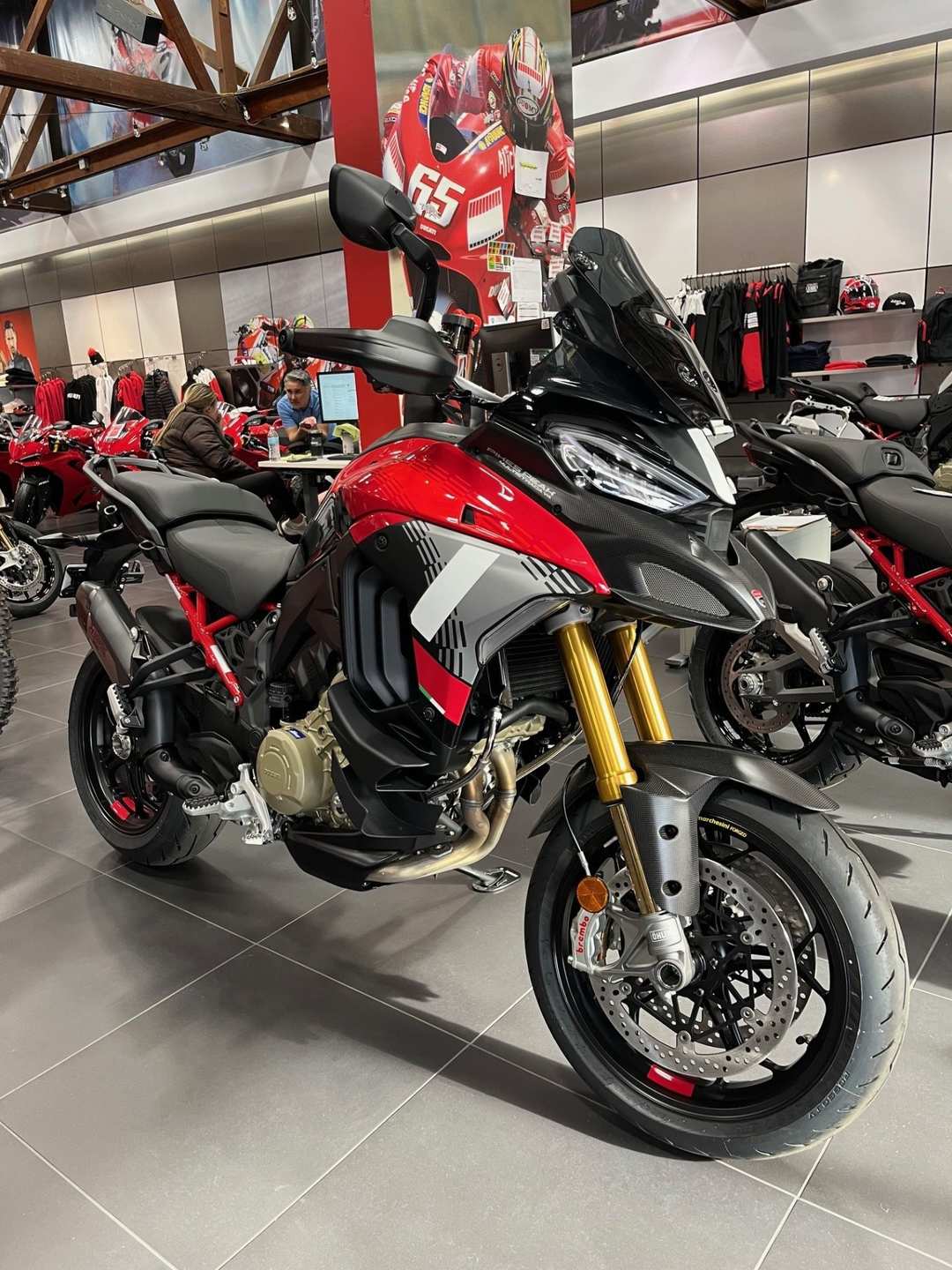 2026 Ducati Multistrada V4 Pikes Peak - Image 2