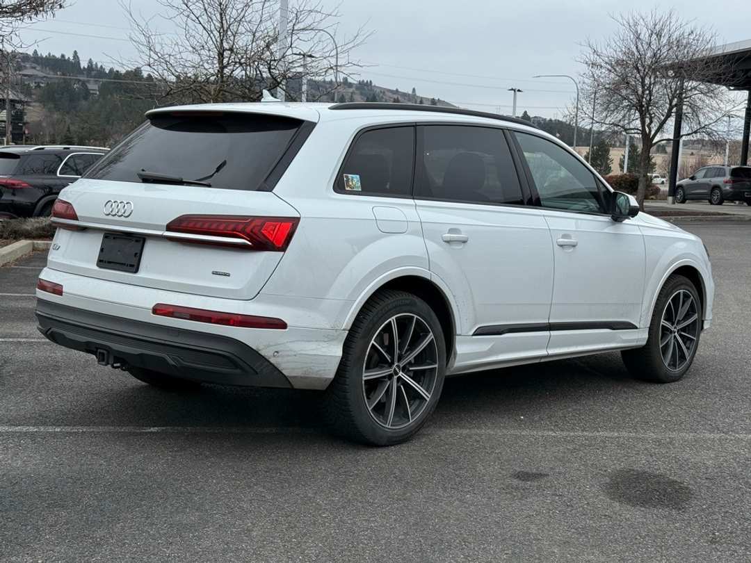 2021 Audi Q7 55 Premium Plus - Image 7