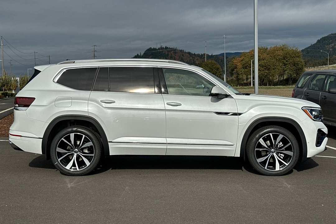 2026 Volkswagen Atlas 2.0T SEL Premium RLine - Image 2
