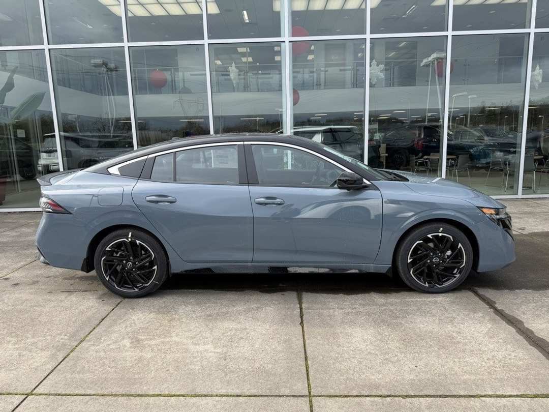 2026 Nissan Sentra SR - Image 8