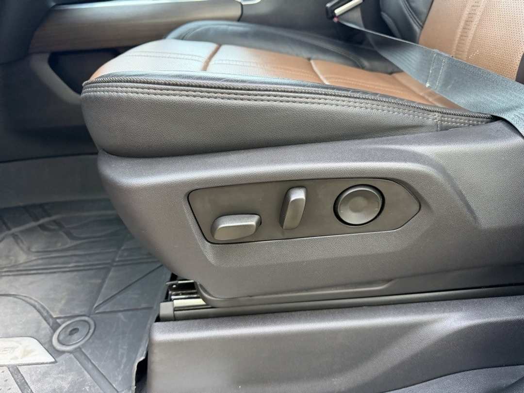 2025 Chevrolet Silverado 1500 High Country - Image 14