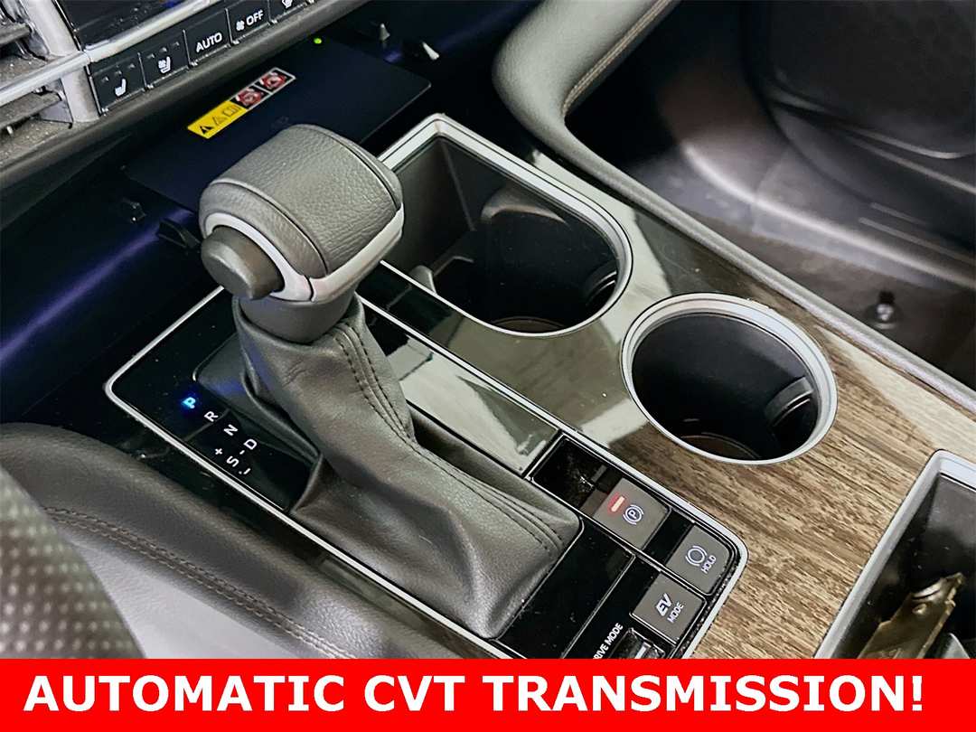 2025 Toyota Sienna Platinum - Image 21