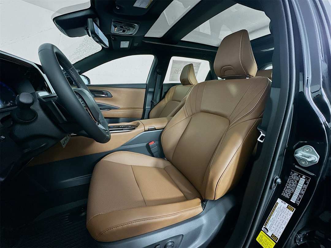 2026 Toyota Crown Signia Limited - Image 22