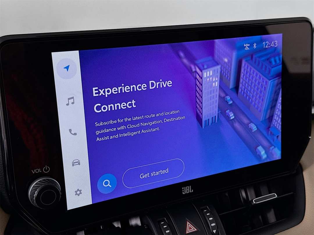 2025 Toyota Rav4 XLE Premium - Image 13