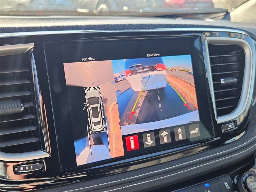 2026 Chrysler Pacifica Select - Image 21